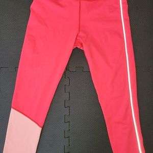 Zyia Light in tight leggings